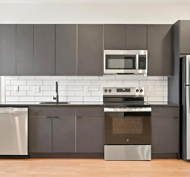 Building Photo - 5001 Frankford Ave