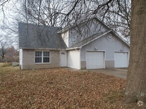 Building Photo - 4818 Prairie Cir