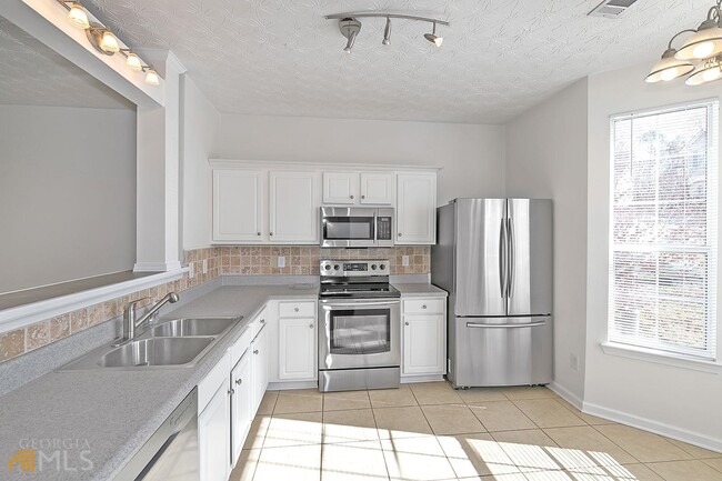 Building Photo - 107 Timber Ridge Dr