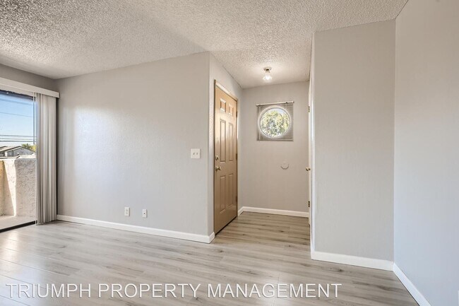 Foto del edificio - 2 br, 2 bath House - 2977 Juniper Hills Bl...