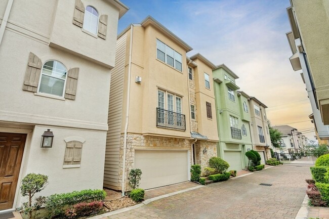 Foto del edificio - 2820 Sherwin St