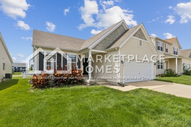 Building Photo - 1717 Briarmanor Dr