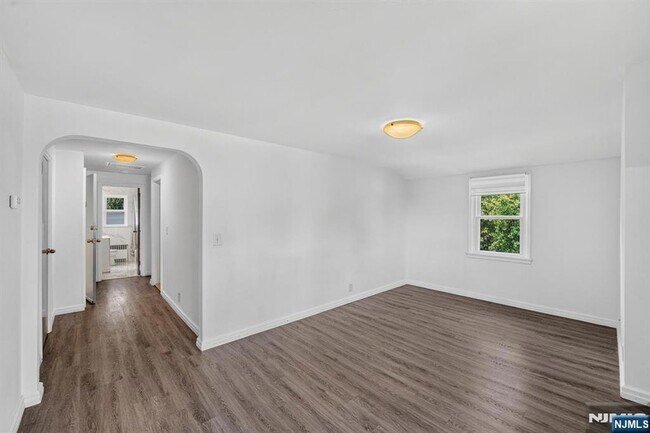 Foto del edificio - 165 Oak Grove Ave