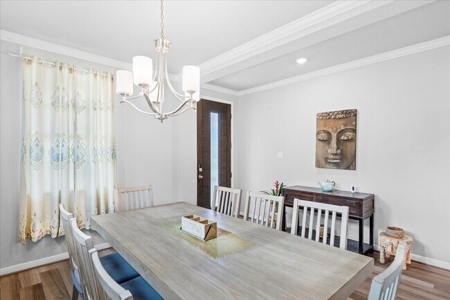 Foto del edificio - Centrally Located! Great Neighborhood! NEI...