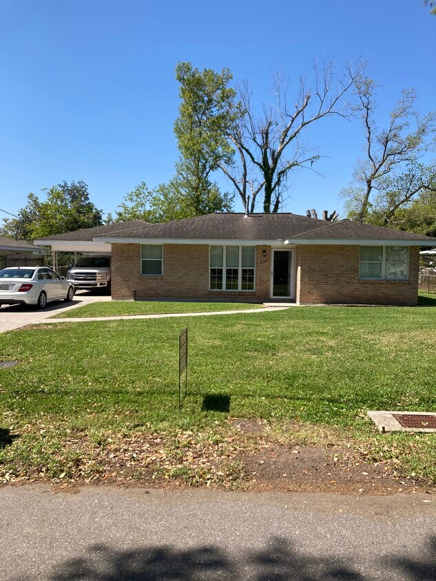 Primary Photo - 232 Mimosa Ave