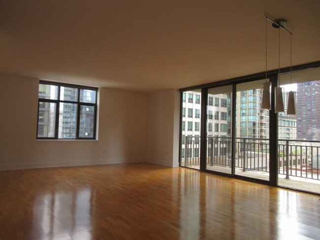 Foto del edificio - 630 N State St