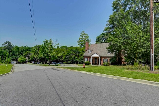 Building Photo - 600 Hulon Cir