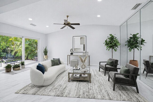 Building Photo - 5284 Breadfruit Cir