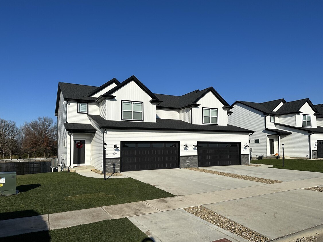 Foto principal - 622 Rapp Dr