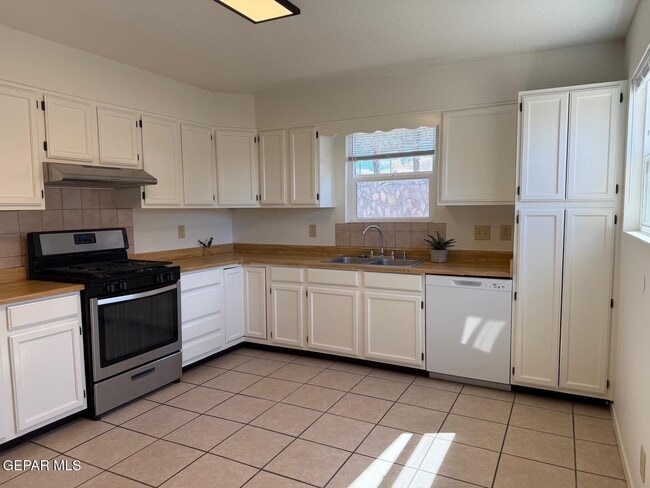 Foto del edificio - 293 Atlantic Rd