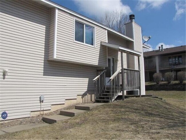 Foto del edificio - 7275 Stewart Dr