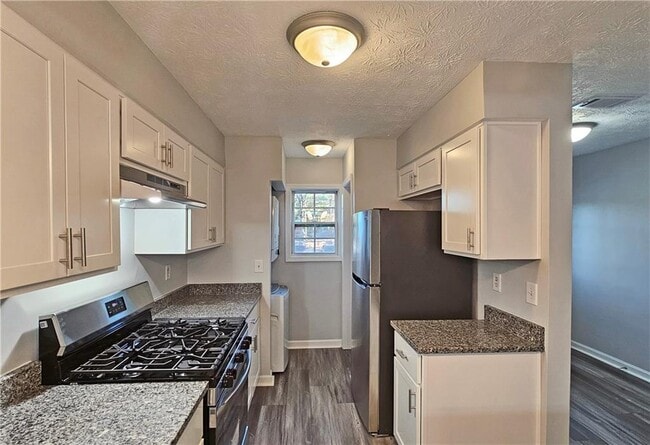 Foto del edificio - 6627 Banbury Ct NW