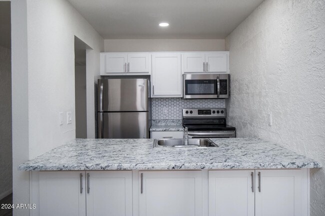 Building Photo - 4635 N 27th Ave