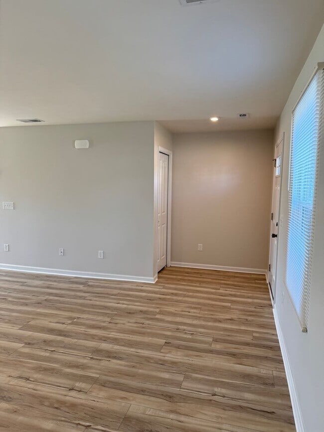 Photo - Price & Location! House