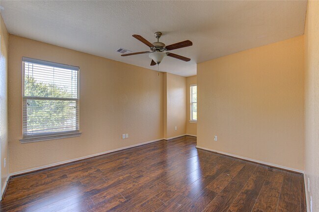 Building Photo - 2002 Collins Rose Ct