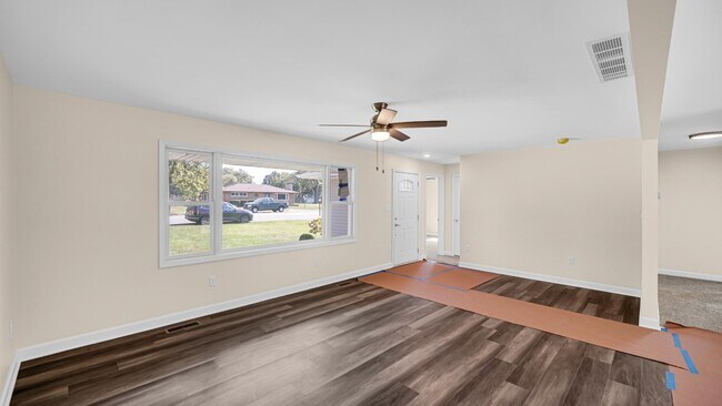 Foto del edificio - 7130 Delaware St