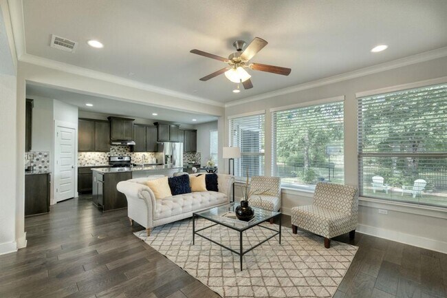 Foto del edificio - Stunning 3-Bedroom Modern Home with Luxuri...