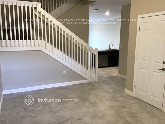 Building Photo - 11417 SW 252nd Ter