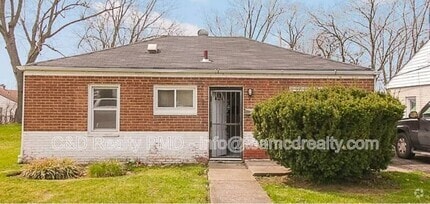 Building Photo - 4378 E 175th St