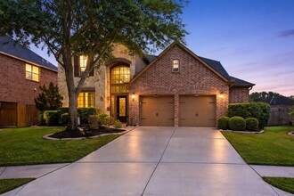 Building Photo - 6535 Arroyo Springs Ln