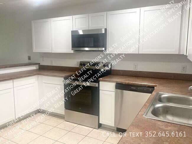 Foto del edificio - 6744 SE 106th St