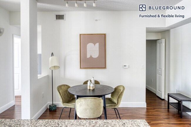 Foto del edificio - 4300 SW 113th Terrace