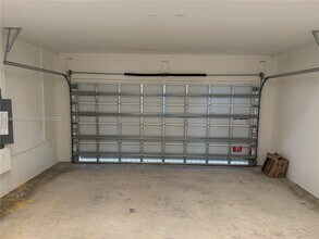 Building Photo - 2426 SE 26th Ln