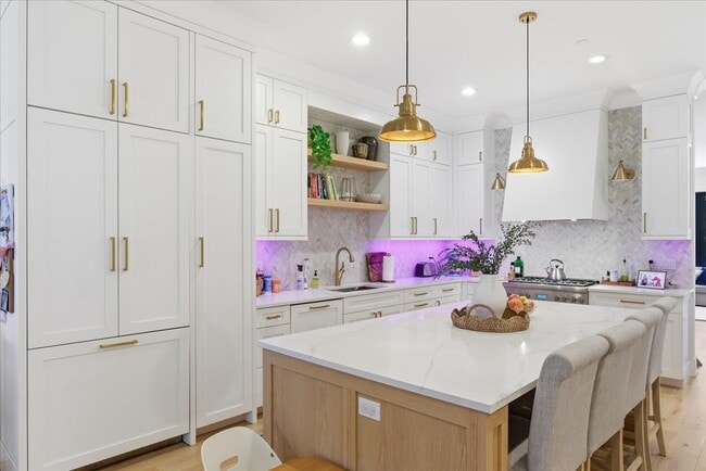 Foto del edificio - 3219 N Seminary Ave