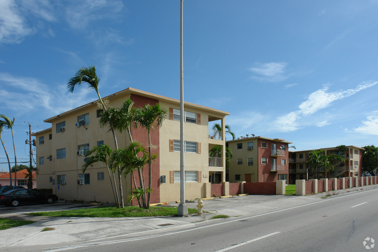 Building Photo - Oraida Apartments