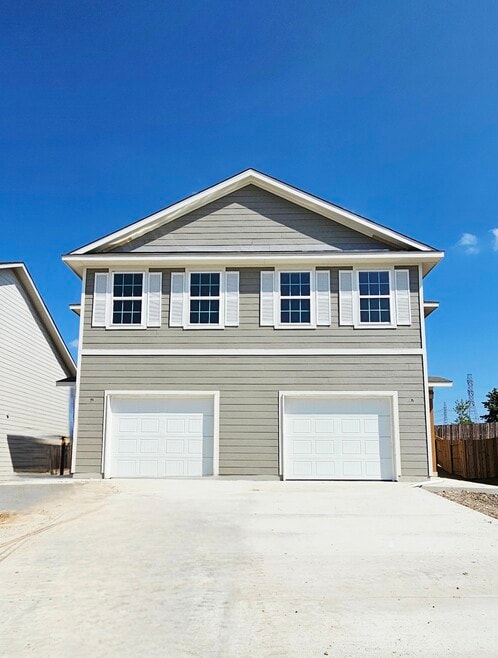 Building Photo - 10207 Tulipwood Run