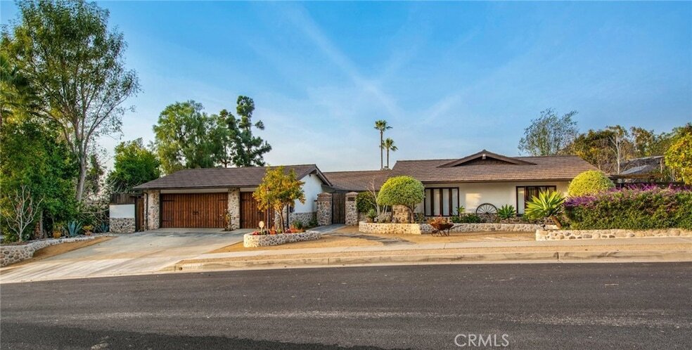 Foto principal - 27151 Mission Hills Dr