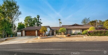 Building Photo - 27151 Mission Hills Dr