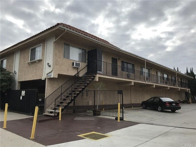 Building Photo - 9542 Flower St