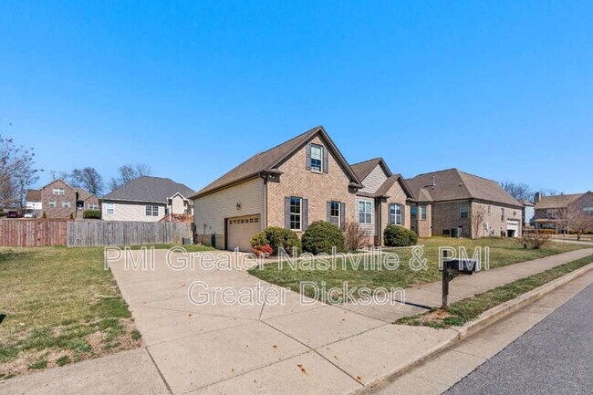 Foto del edificio - 7504 Nathaniel Woods Blvd