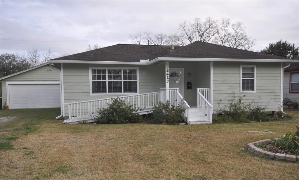 Primary Photo - 2427 S Pearland Ave