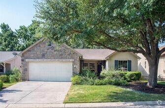 Building Photo - 129 Dewberry Dr