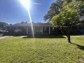 Building Photo - 4000 Webb Rd