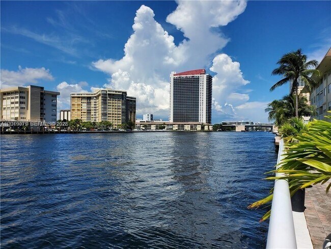 Foto del edificio - 1913 S Ocean Dr
