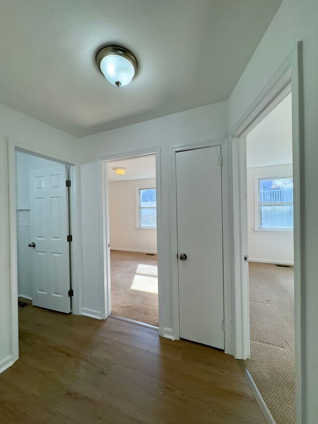 Foto del edificio - Charming 4 Bedroom/2 Bathroom Home in Dundalk, MD!