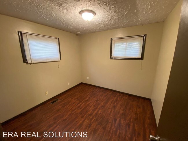 Building Photo - 2 br, 1 bath House - 3464 Ontario Avenue