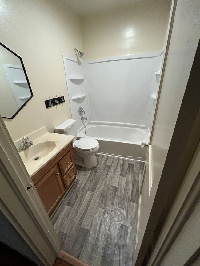 Building Photo - Cute cozy 1 bedroom 1 bathroom