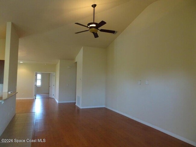 Foto del edificio - 1020 Venetian Dr