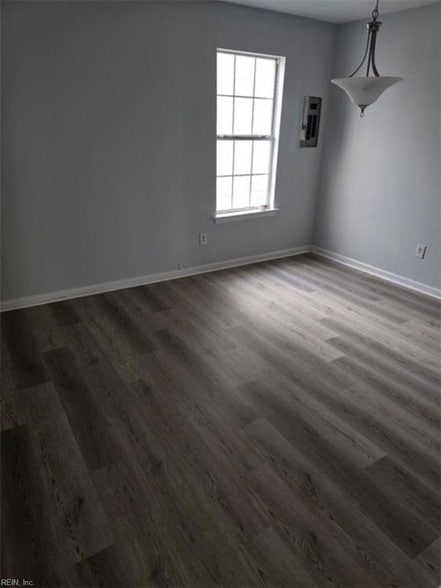 Building Photo - 245 Wexford Dr W