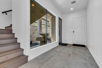 Building Photo - 1214 Dart St