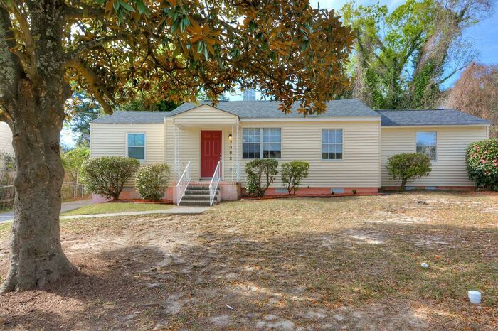 Primary Photo - Just Listed! Beautiful 3 Bedroom Home!