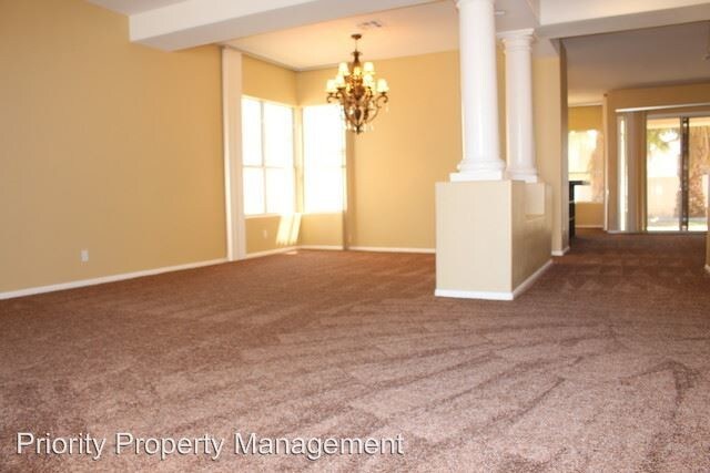 Building Photo - 226 Windsong Dr