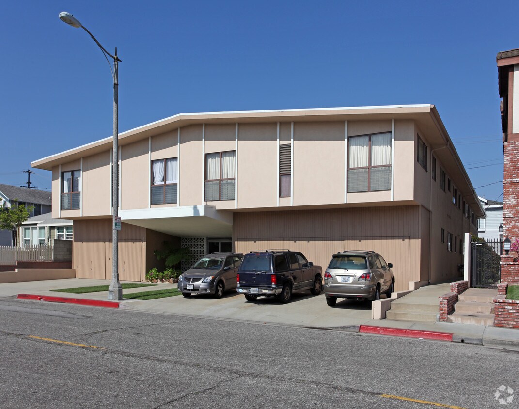 Building Photo - 1681 Gramercy Ave