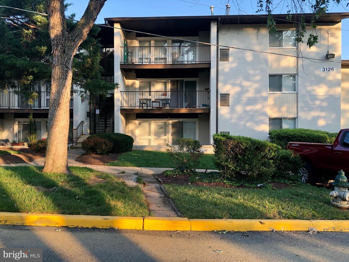 Primary Photo - 3126 Brinkley Rd
