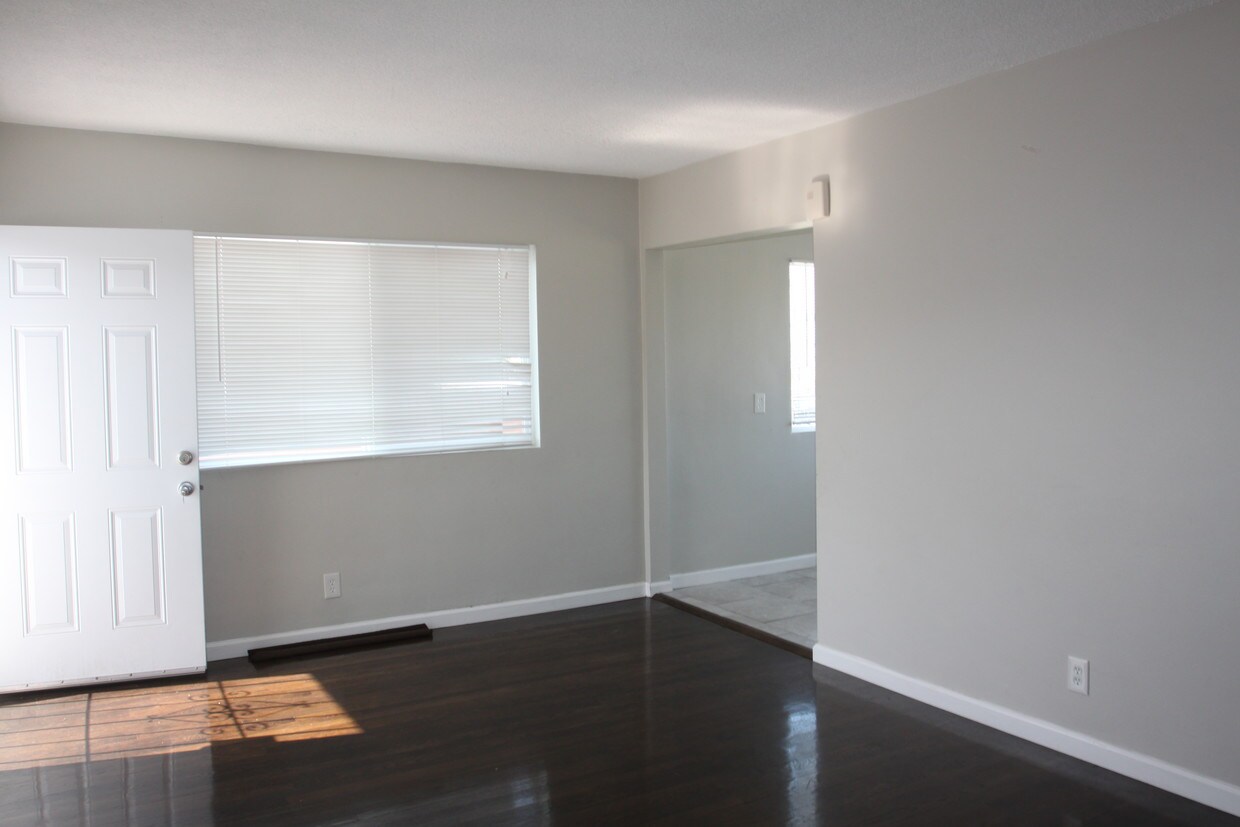 Primary Photo - 2280 Gaviota Ave