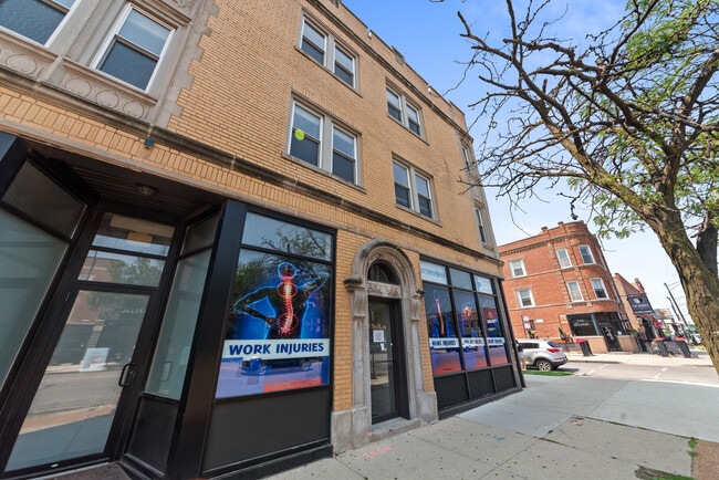 Building Photo - 3533 W Fullerton Ave